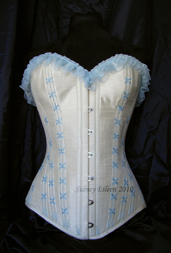 How to Sew a Late Victorian Plus-Size Corded Corset 