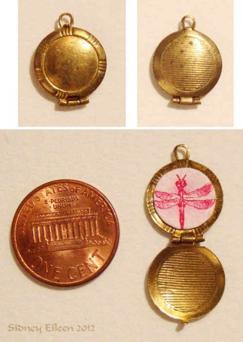 Red Dragonfly in Clamshell Locket Red Dragonfly in Clamshell Locket